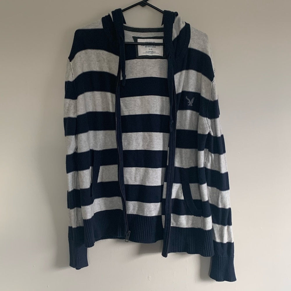 AE Men’s Sweatshirt